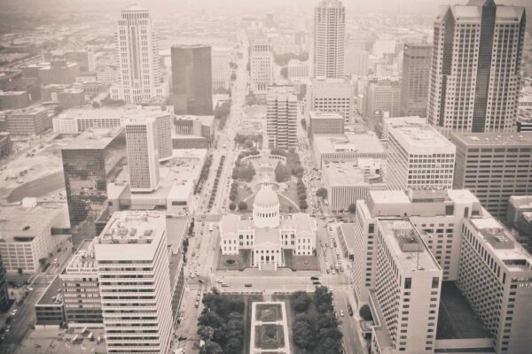 Picsum ID: 214 Minima sint quo deserunt numquam